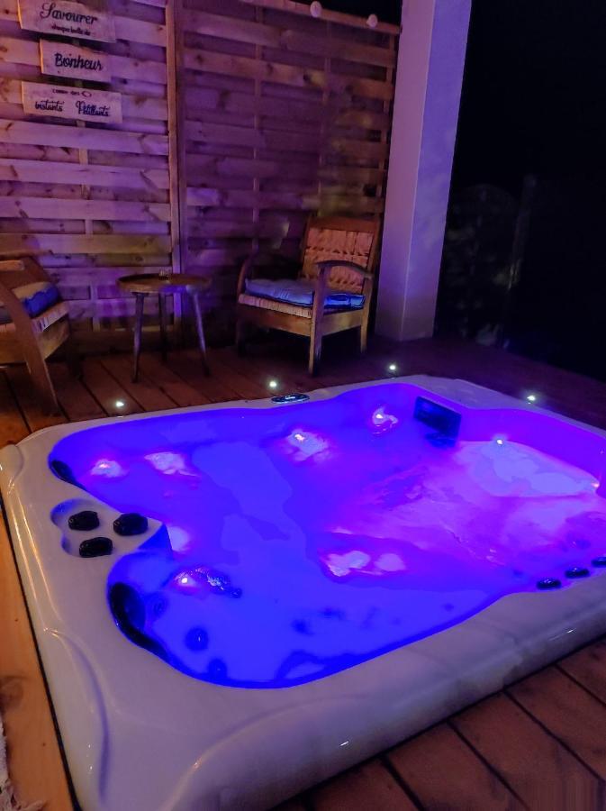 Magnifique Cottage Haut De Gamme Avec Jacuzzi L'Attrape Reve Les Plantiers Dış mekan fotoğraf